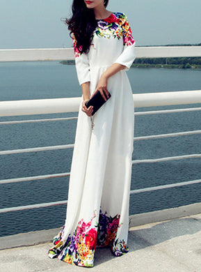 Maxi Dress - White Floral / Long Sleeves / Rounded Neckline